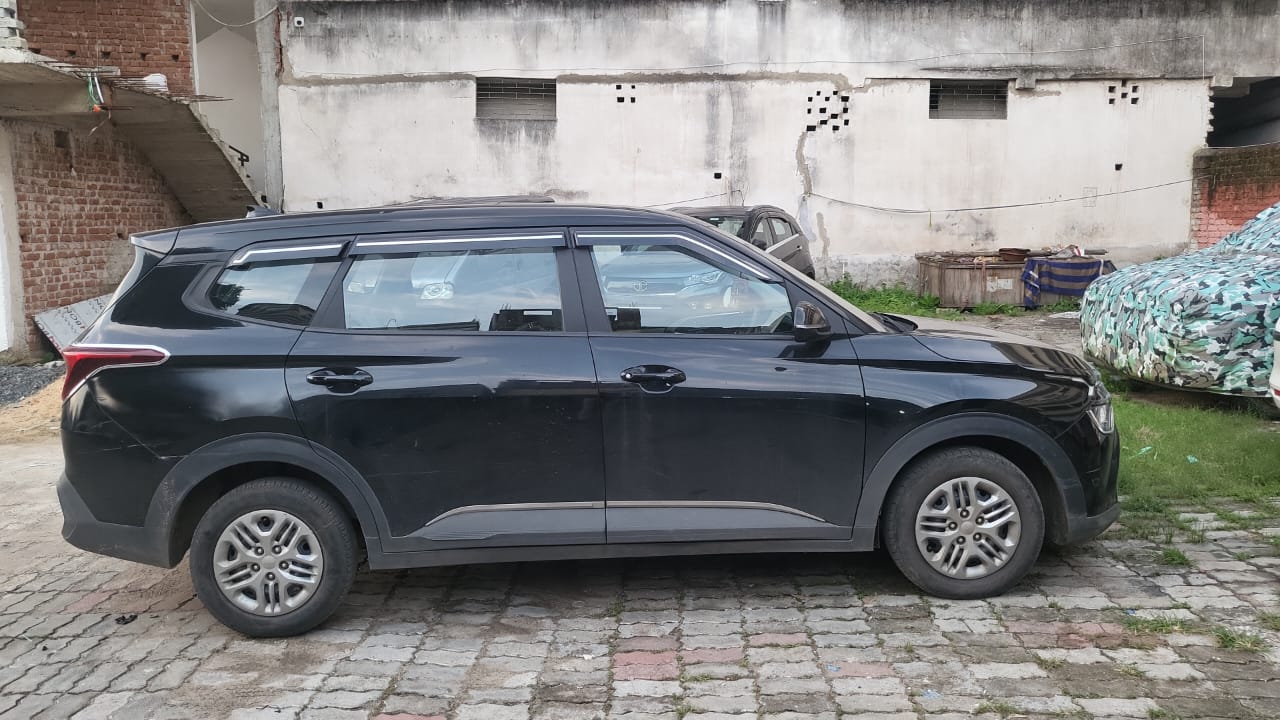 2024 Kia Carens Premium MPV 53707 km 2 years for sale in Nikita Agencies Bokaro Steel City — photo 2