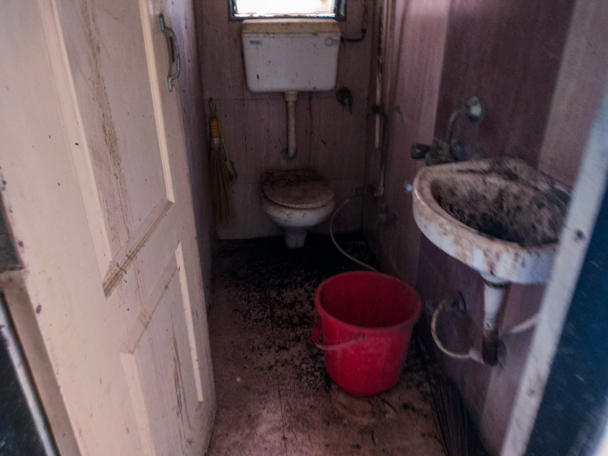 Flat for sale in Mumbai — photo 4