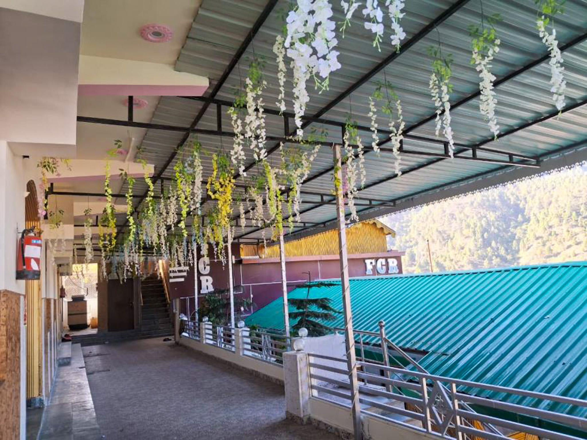 700 square meter Hotel for sale in Dharasu Marg chamba Chamba — photo 2
