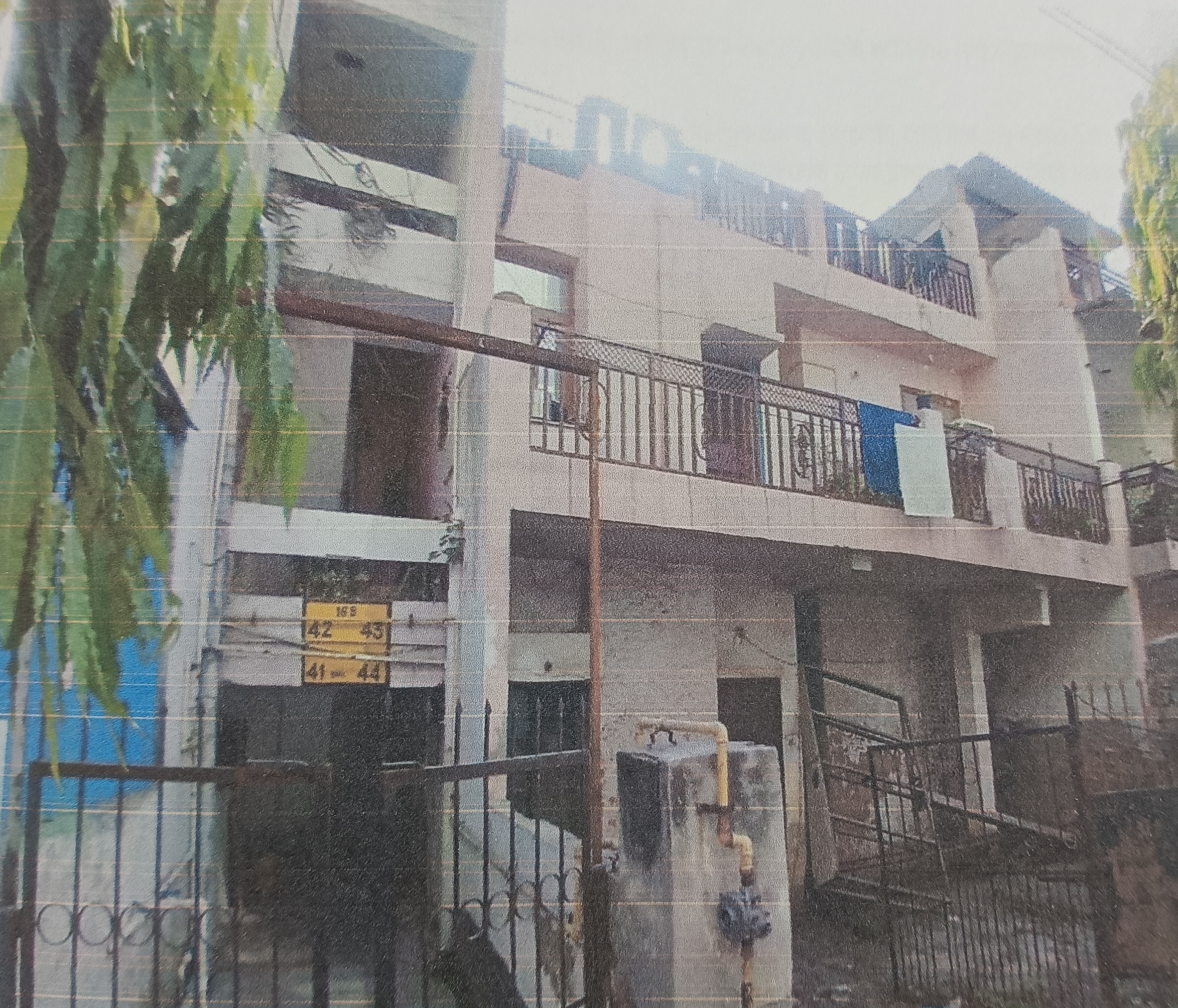 2 BHK Flat for sale in AWAS VIKAS DEVELOPED COLONEY, SECTOR 16 VASUNDHARA GHAZIABAD Ghaziabad — photo 1