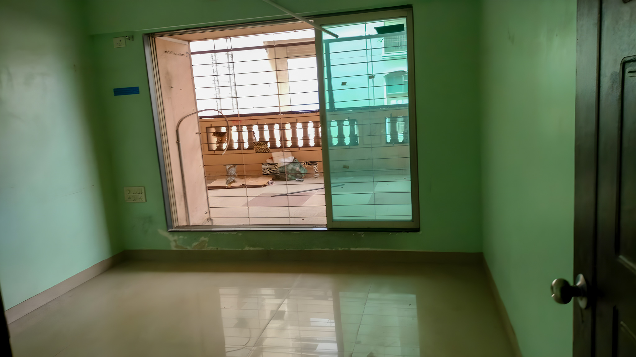 4 BHK Flat for sale in Reyhaan Terrace, Jogeshwari Mumbai — photo 5