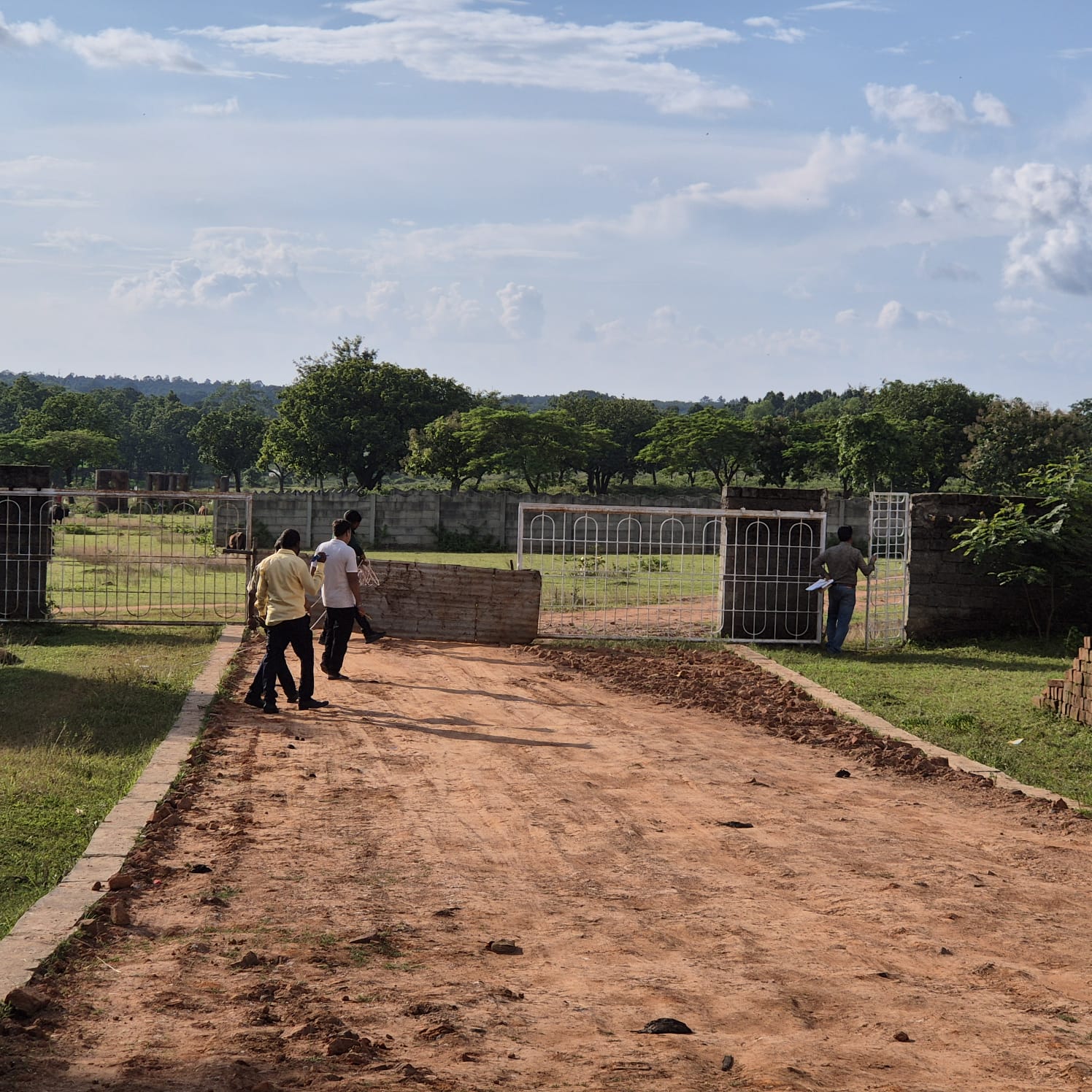 OTHERS USES- EDUCATIONAL INSTITUTE AND VACANT LAND for sale in Meru — photo 9