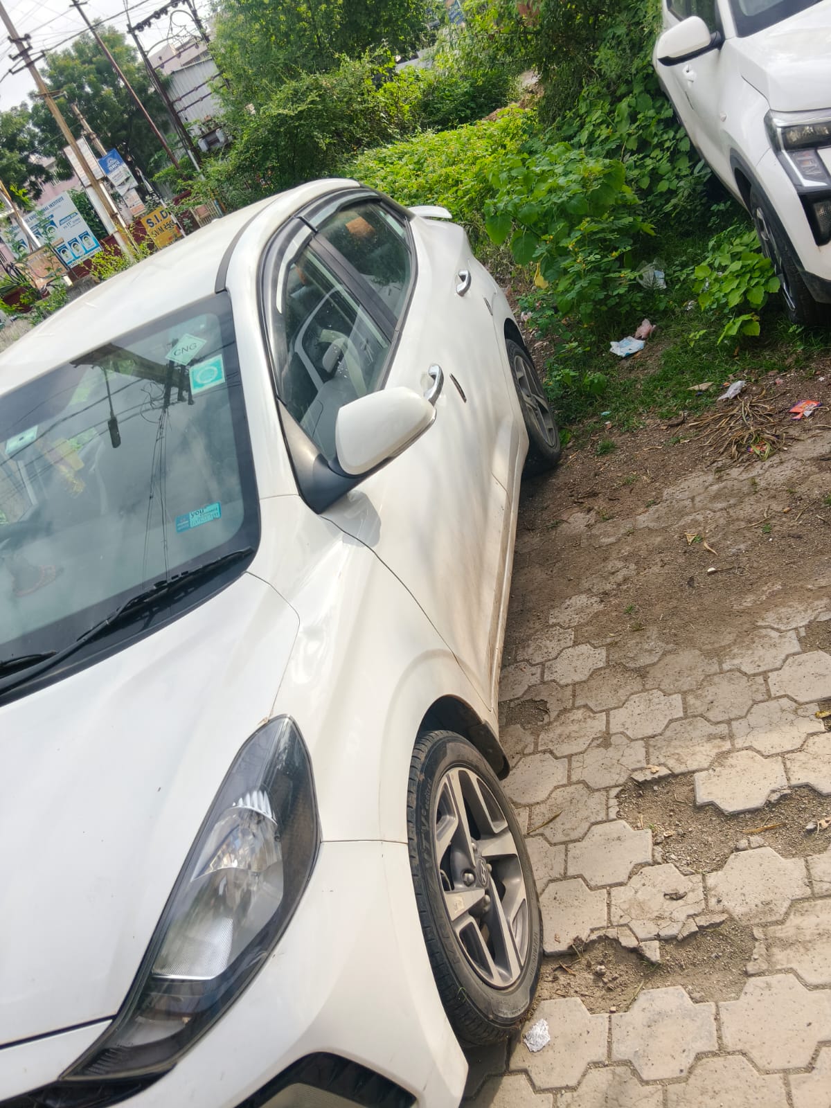 2023 Hyundai Aura SX Plus CNG Sedan 56002 km 3 years for sale in KALIYABID Bhavnagar — photo 2