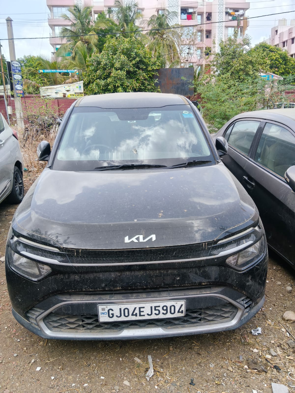 2024 Kia Carens Premium MPV 34116 km 2 years for sale in KALIYABID Bhavnagar — photo 1