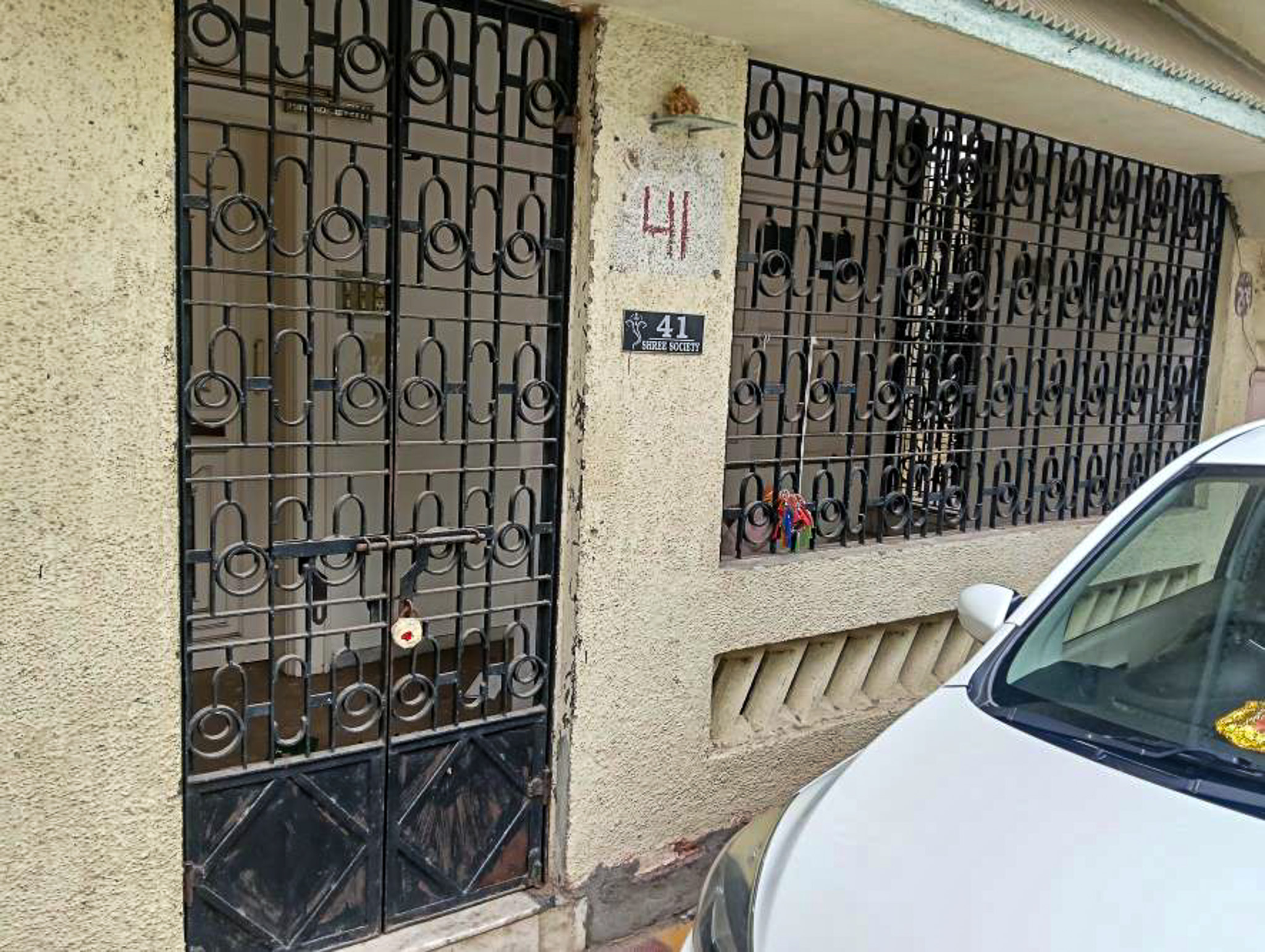 5 BHK Villa for sale in Shree Cooperative Housing Society Ltd., Vadodara Vadodara — photo 1