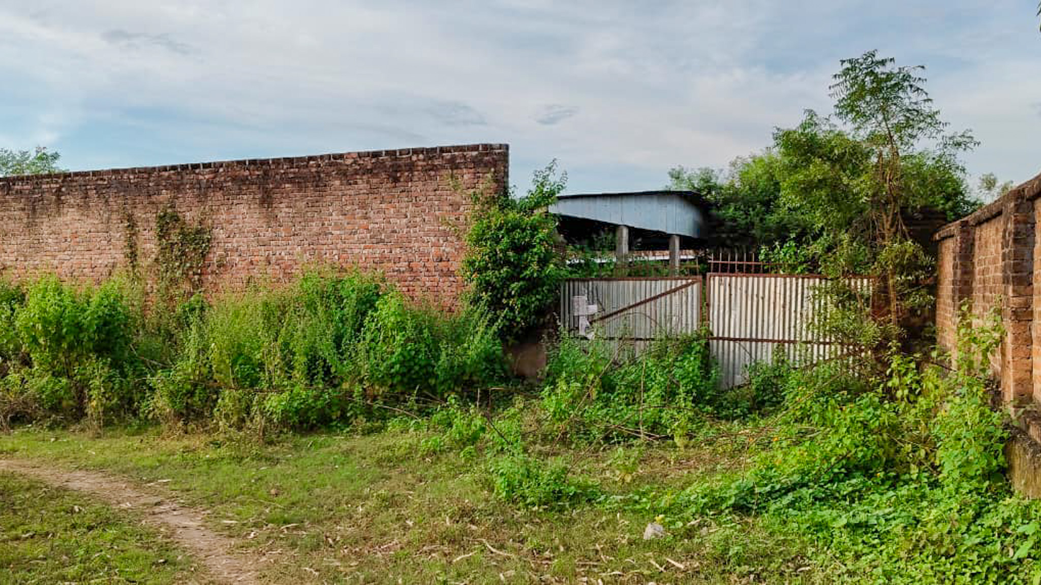 Godowns for sale in NEAR LUCKNOW AGRA EXPRESS WAY Gangaghat — photo 1