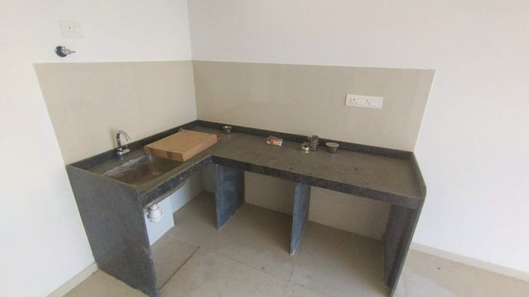 333 square feet Flat for sale in Kalyan Kalyan — photo 7