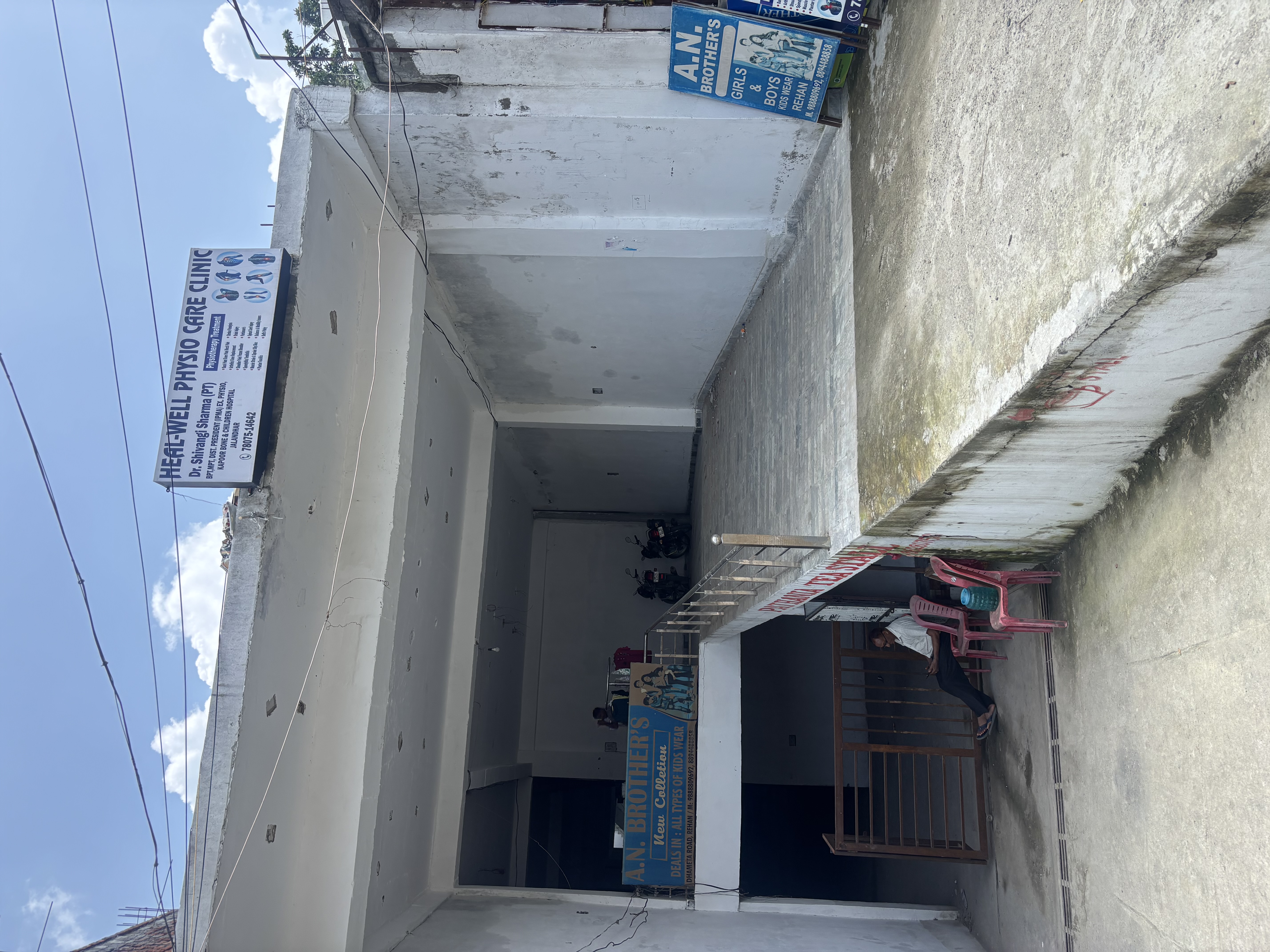 723 square meter Shops for sale in Nurpur — photo 1
