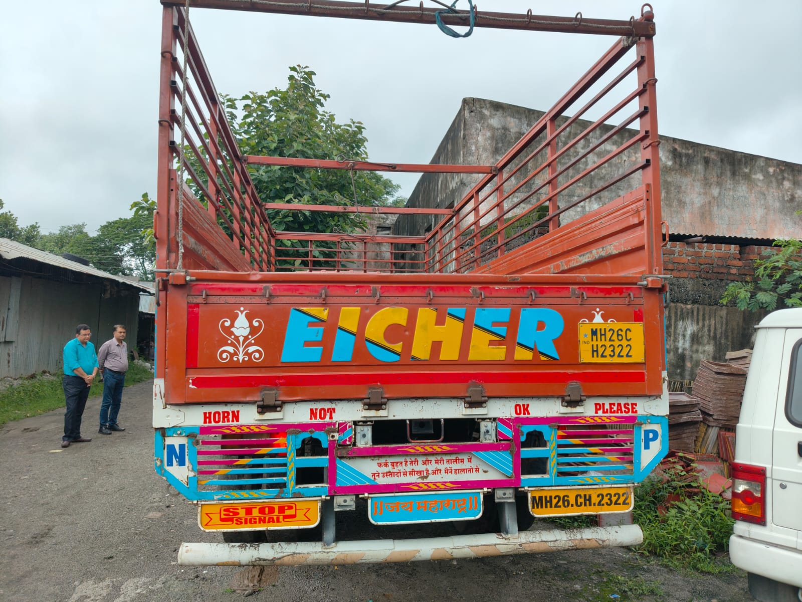 GOODS CARRIER TRUCK for sale in Nanded — photo 2