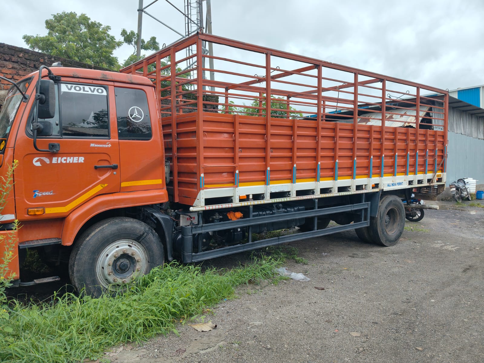 GOODS CARRIER TRUCK for sale in Nanded — photo 3