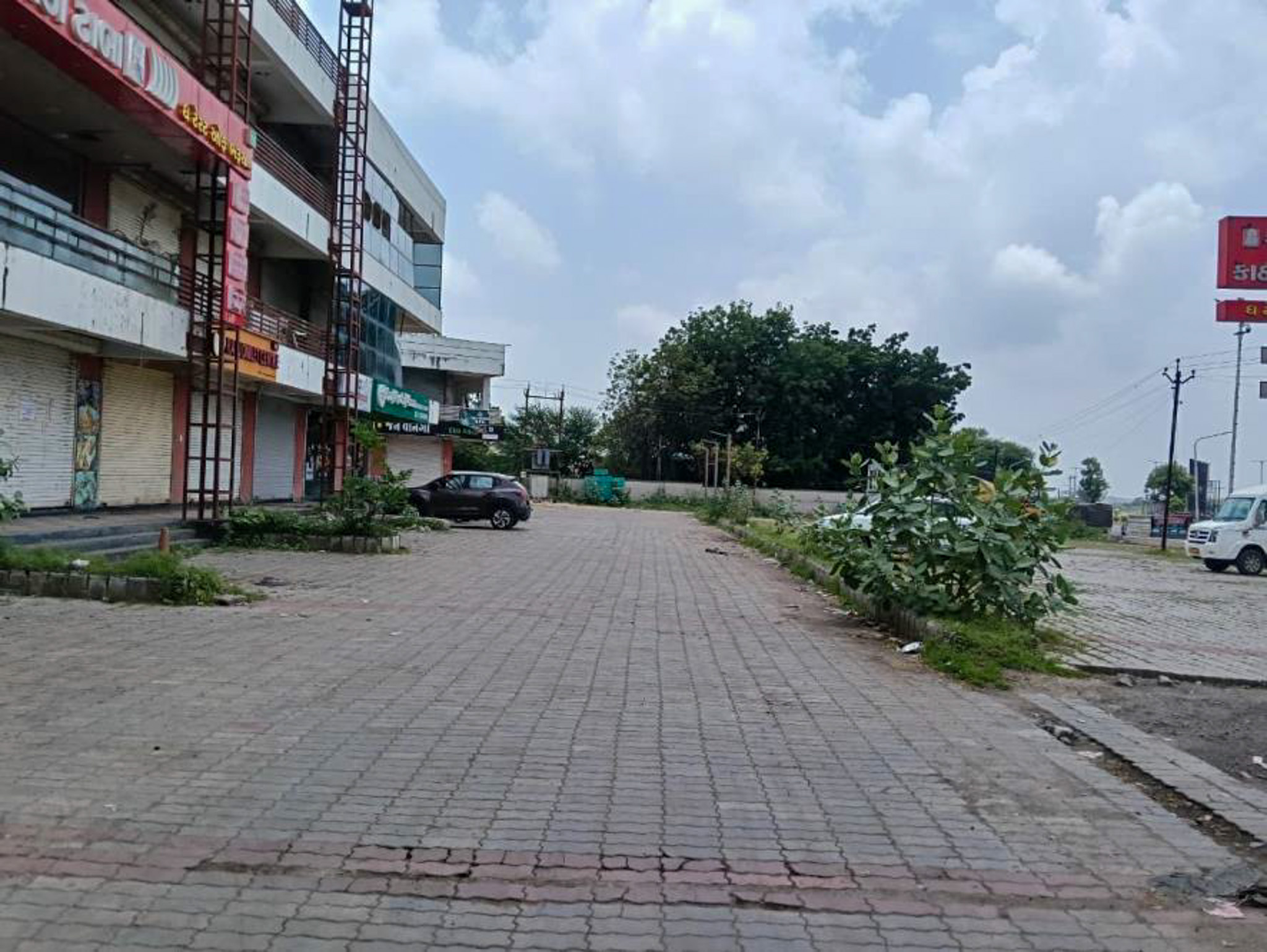 Shops for sale in GIDC Halol 2 — photo 4