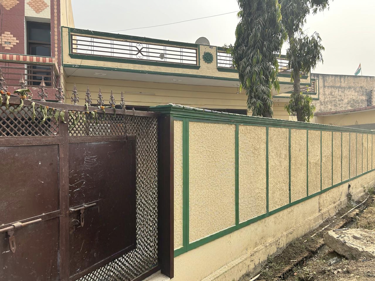 3808 square feet Individual House for sale in Sikri Industrial Area — photo 2