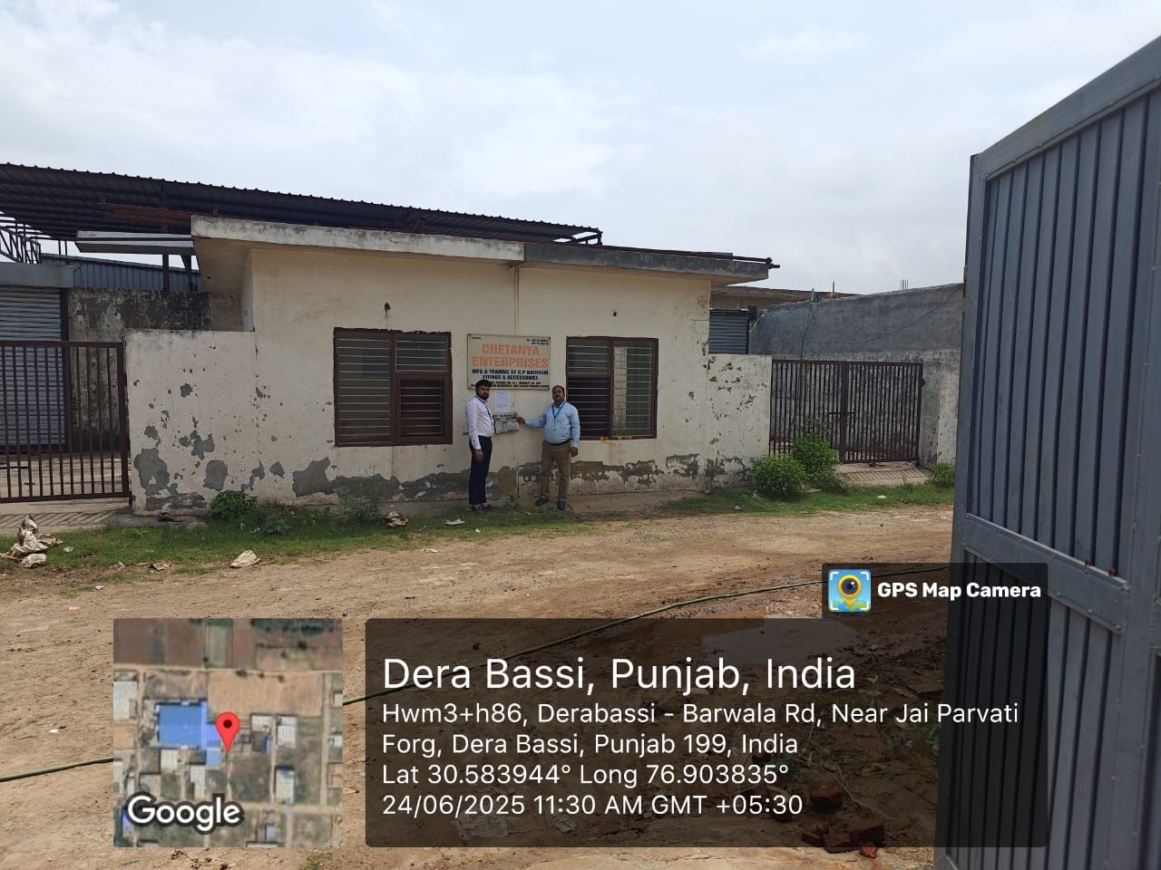 Industrial Plot with Factory Building for sale in Dera Bassi — photo 1