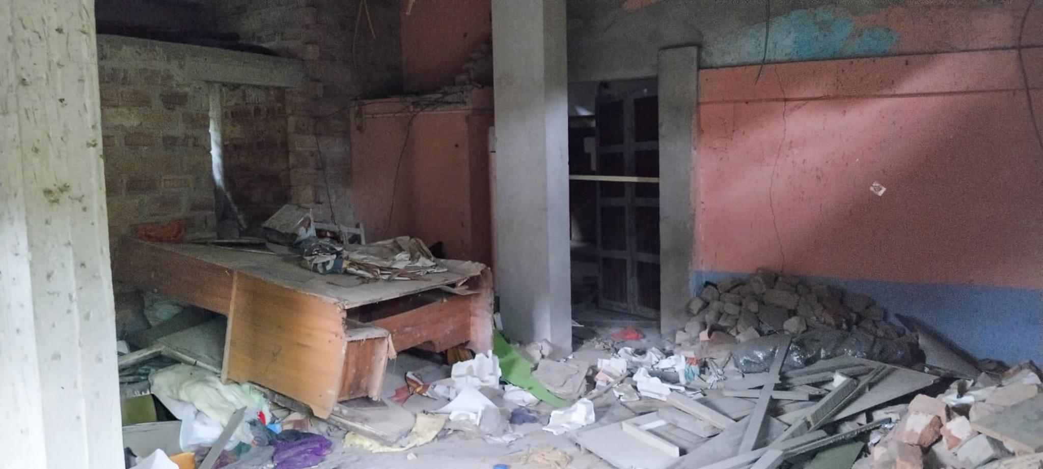 2 BHK Flat for sale in MEGHDOOT APARTMENT, BANSDRONI, REGENT PARK Kolkata — photo 2
