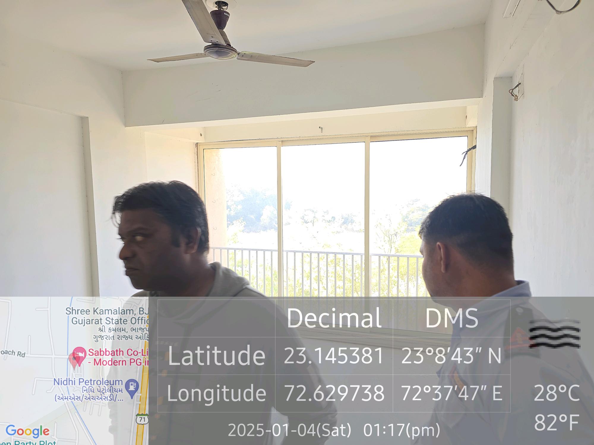 Flat for sale in Gandhinagar. — photo 2
