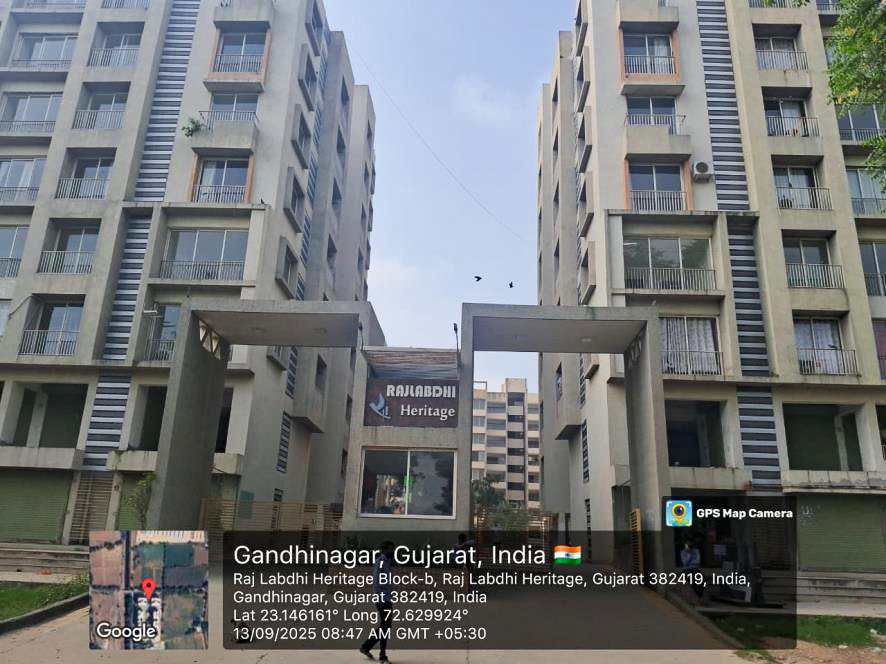 Flat for sale in Gandhinagar. — photo 2