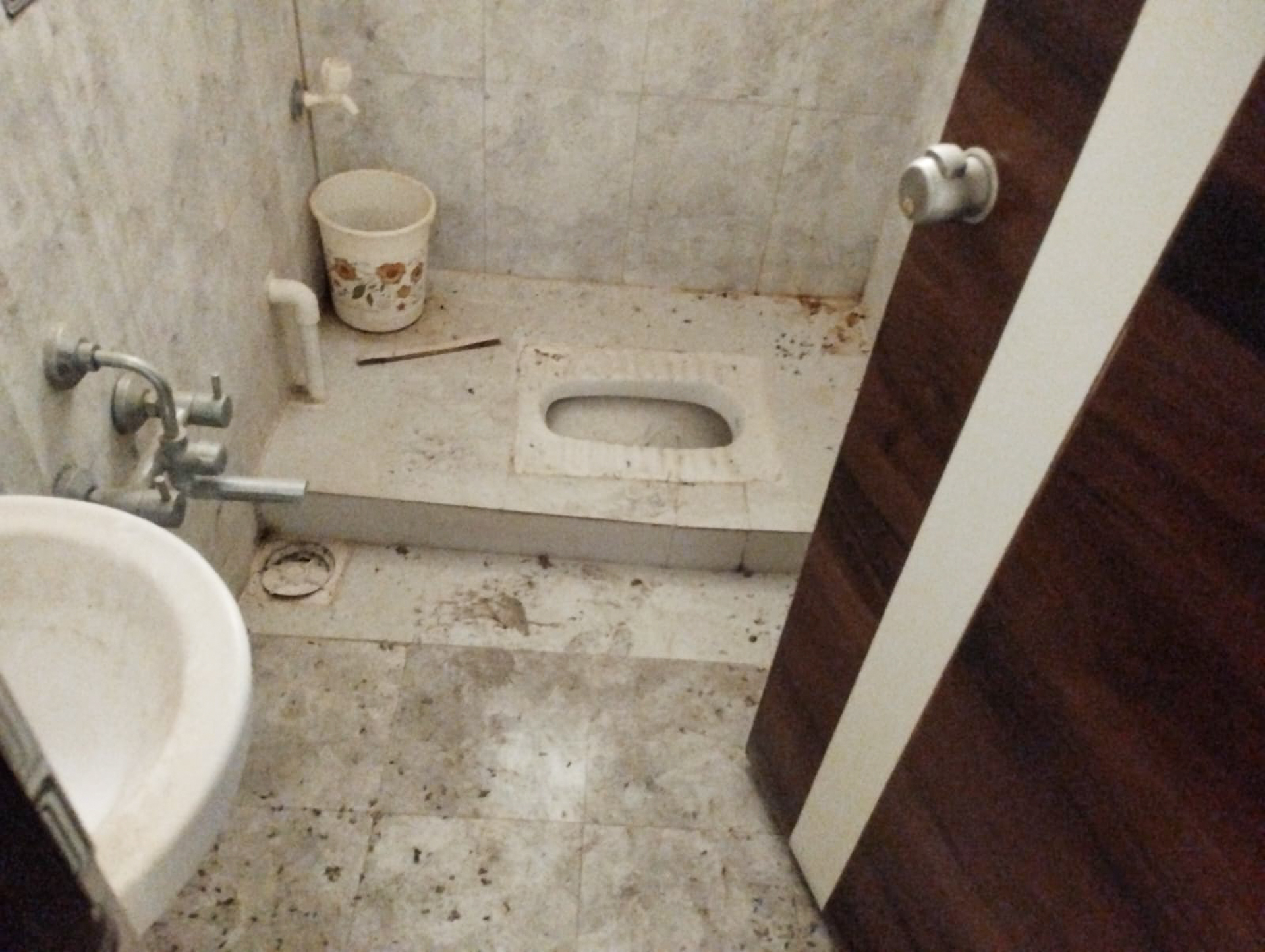 Flat for sale in Gandhinagar. — photo 3