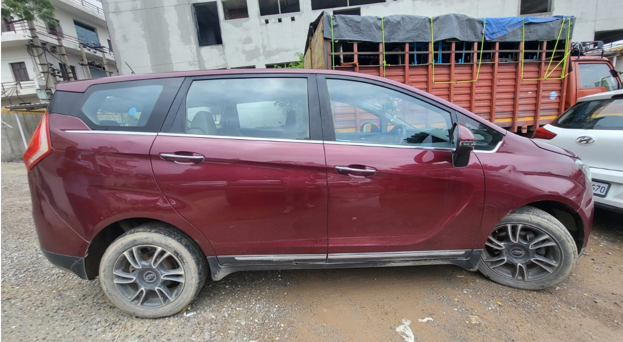 2018 Mahindra Marazzo M6 Plus MPV 210429 km 7 years for sale in suraj legal New Delhi — photo 3