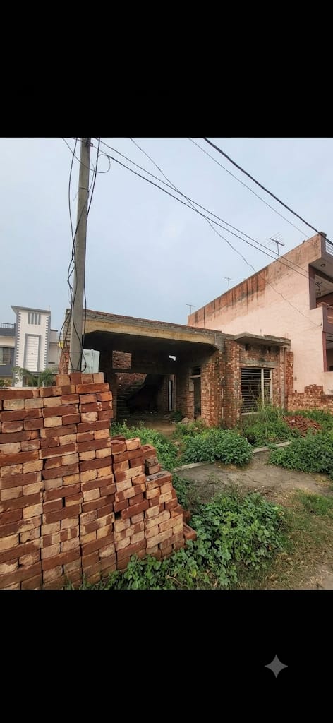 218 square yard Individual House for sale in vishkarma colony , akhara road ,sirhind tehsil & district Fatehgarh Sahib Sirhind Fatehgarh Sahib — photo 2