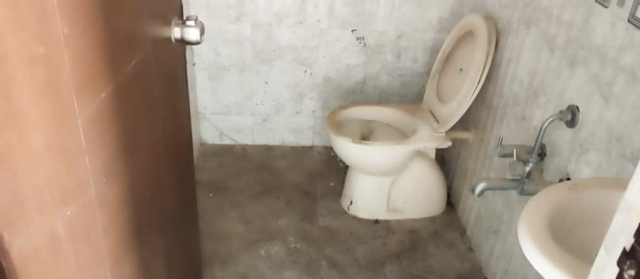 Flat for sale in Gandhinagar. — photo 9