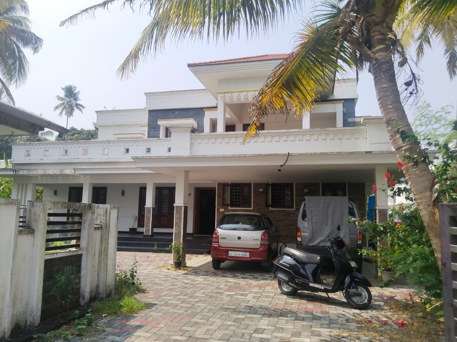 2439 square feet Individual House for sale in PARAVUR, OPPOSITE TO EZHIKKARA POST OFFICE Kedamangalam — photo 1