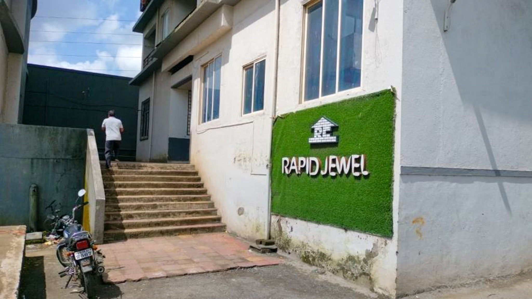 470 square feet Flat for sale in Khapoli — photo 6