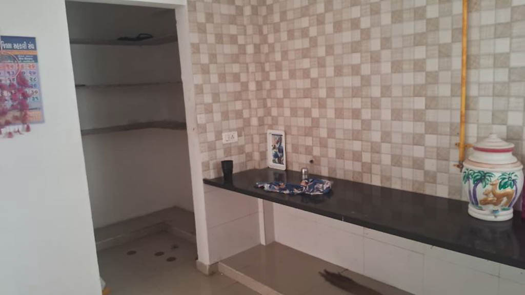 Flat for sale in Gandhinagar Gandhinagar. — photo 5