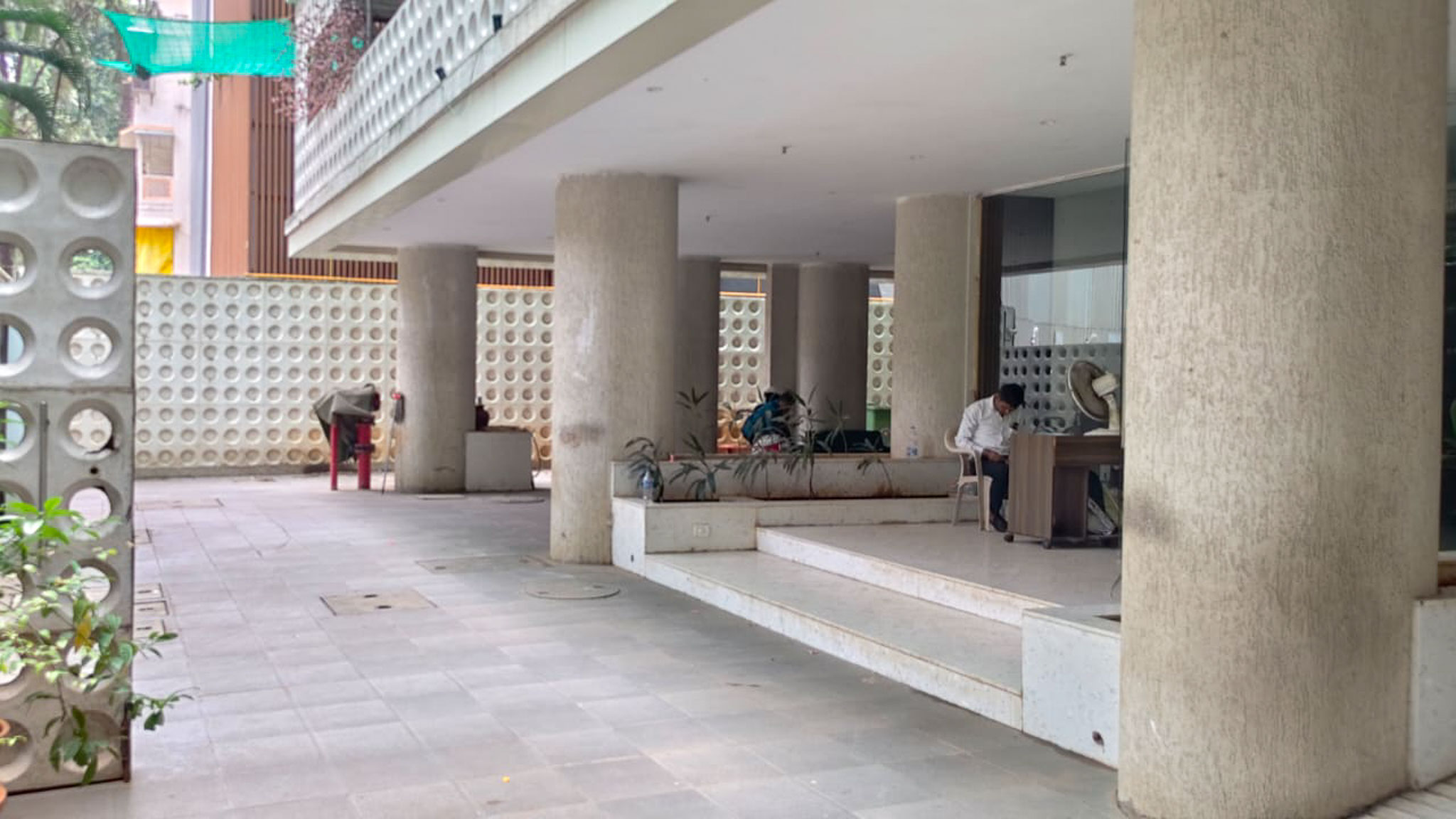 7 BHK Flat for sale in Shree Krishna Niwas, Matunga Mumbai — photo 5