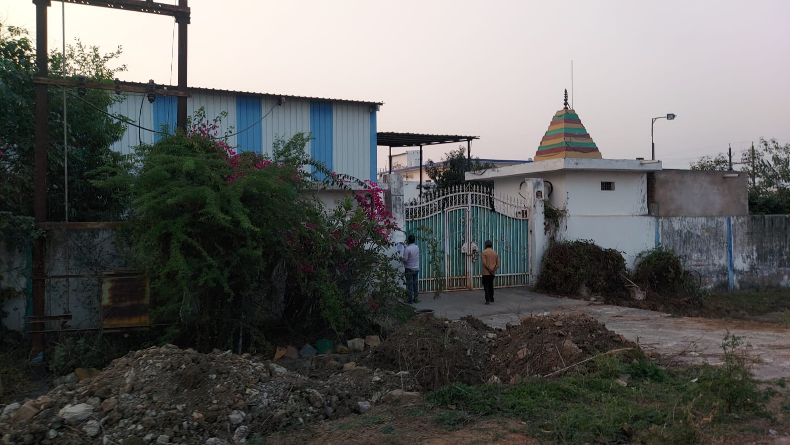 Plot Office and Profile Sheet Shed for sale in Industrial Area Malanpur — photo 1