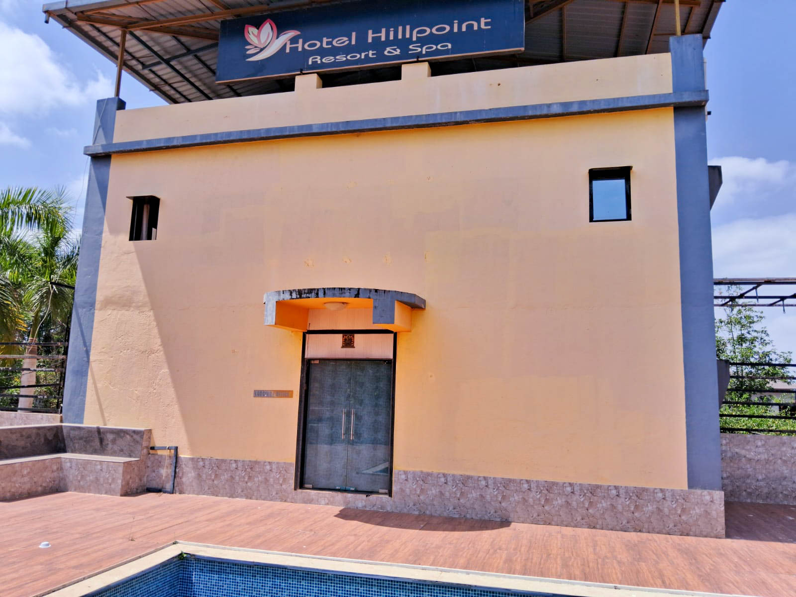 Shops for sale in Devrukh — photo 5