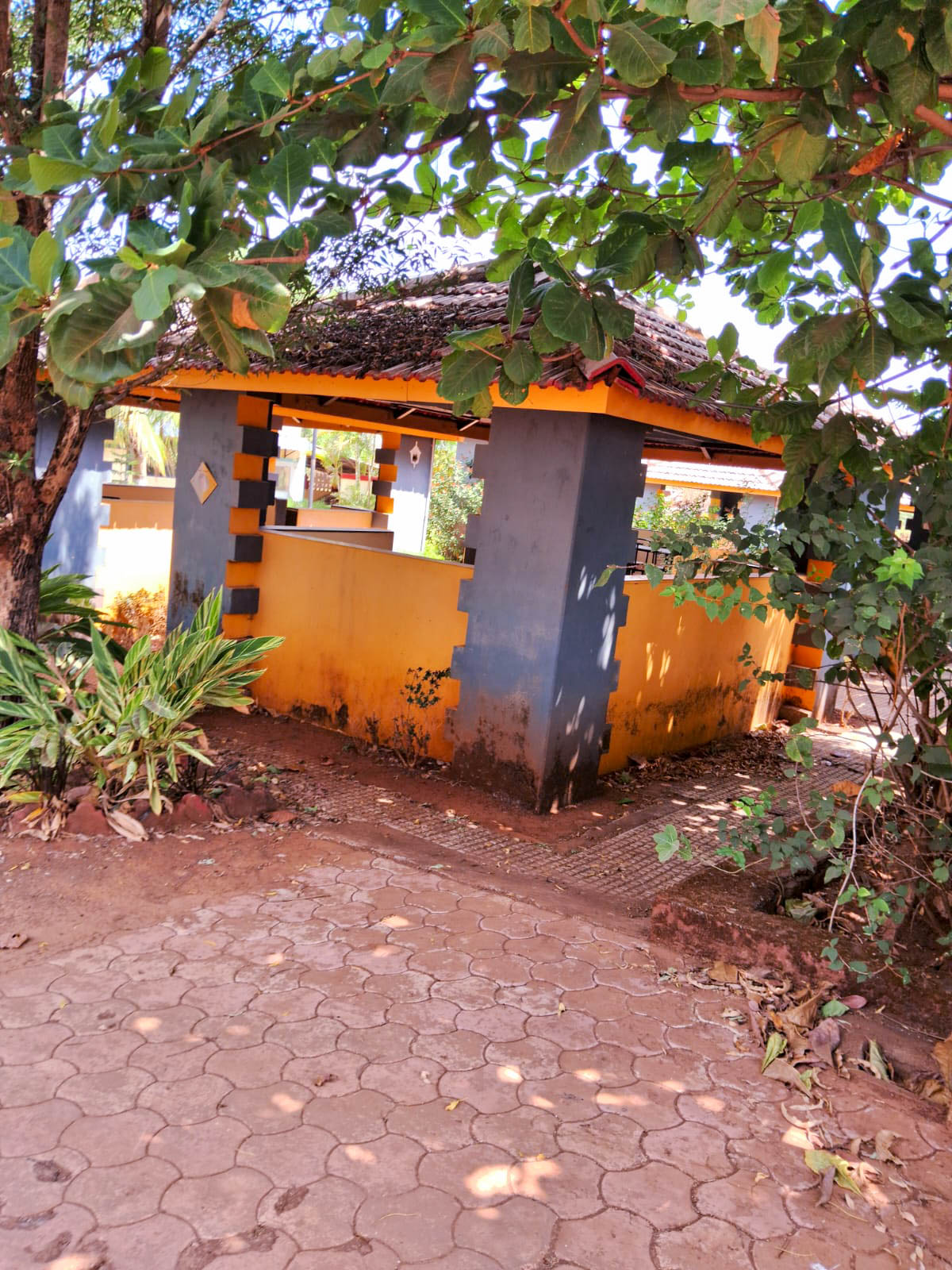 Shops for sale in Devrukh — photo 53