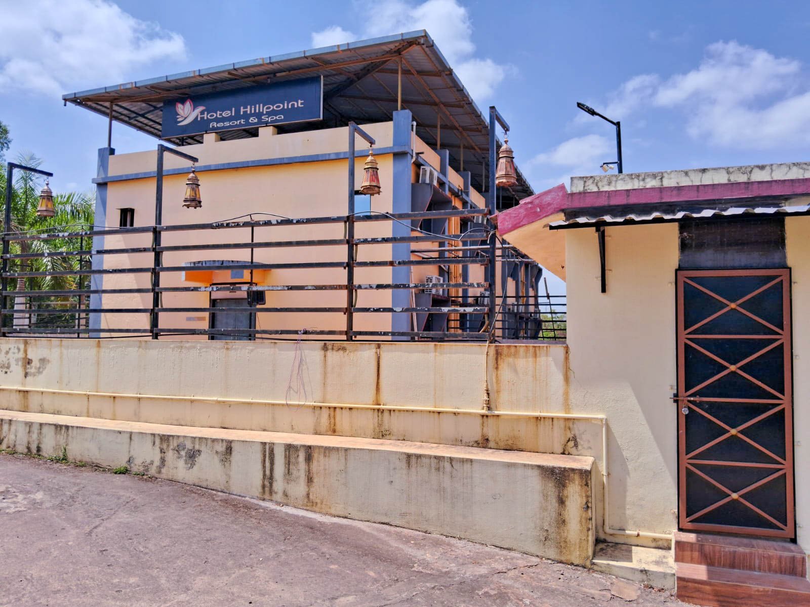 Shops for sale in Devrukh — photo 45