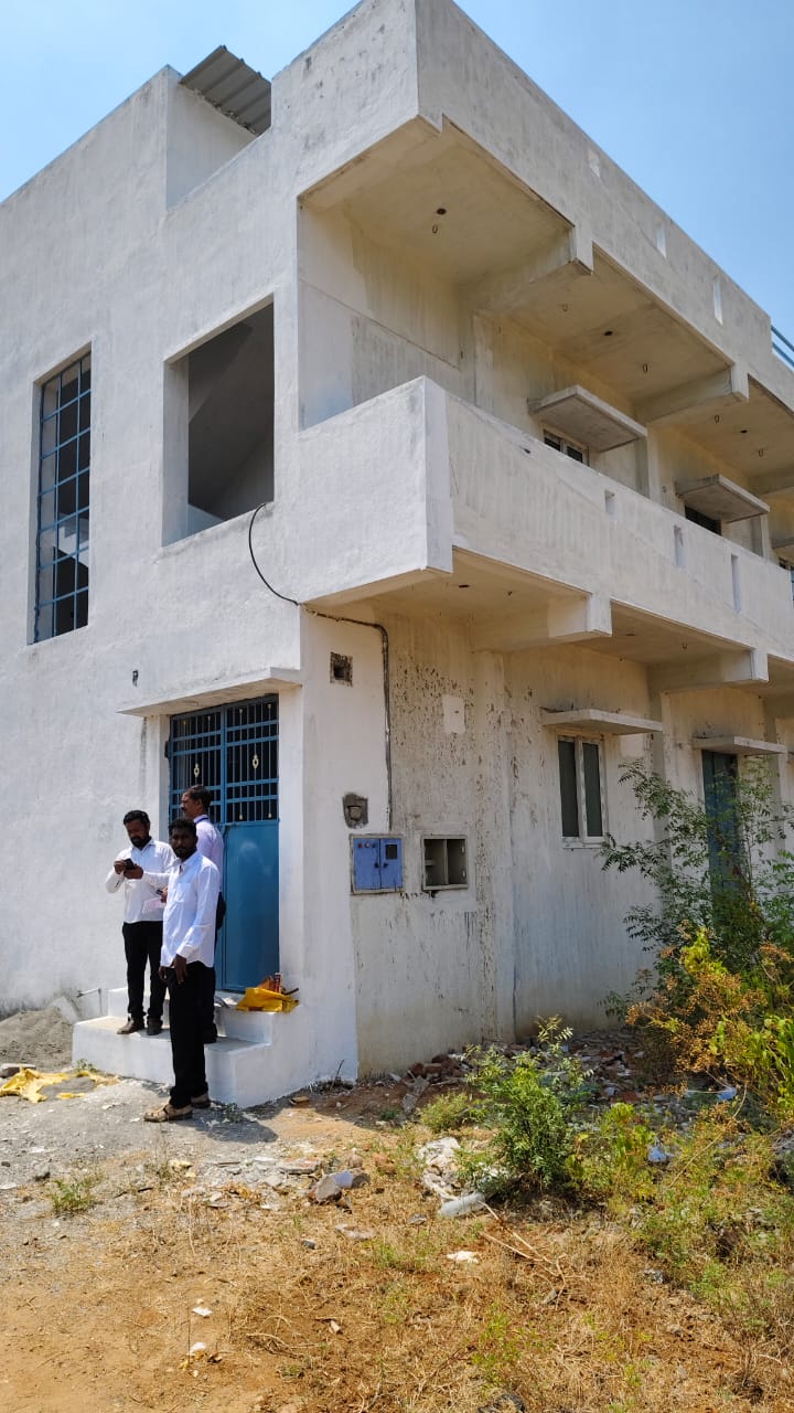 Individual House for sale in Karuppur