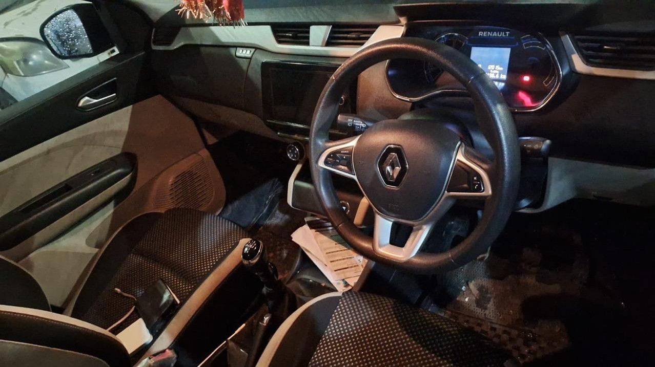 2022 Renault Triber RXZ MT MUV 20000 km 4 years for sale in easy next services vaishali New Delhi — photo 2