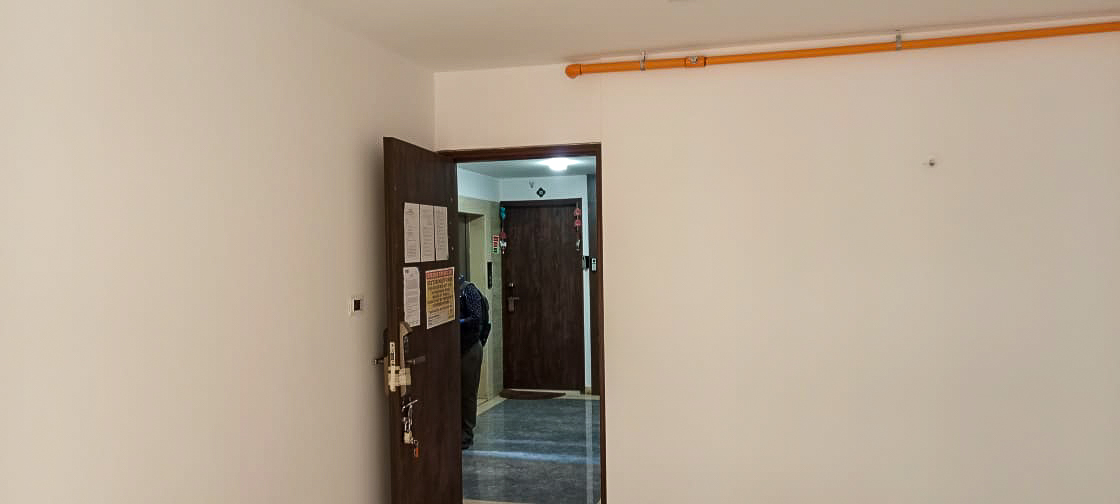 2 BHK Flat for sale in PLATIMUM LIFE B WING, Near D N Nagar Metro Station Mumbai — photo 5
