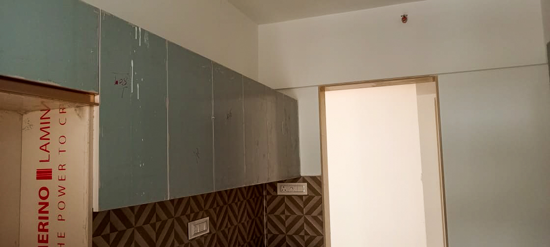 2 BHK Flat for sale in PLATIMUM LIFE B WING, Near D N Nagar Metro Station Mumbai — photo 7