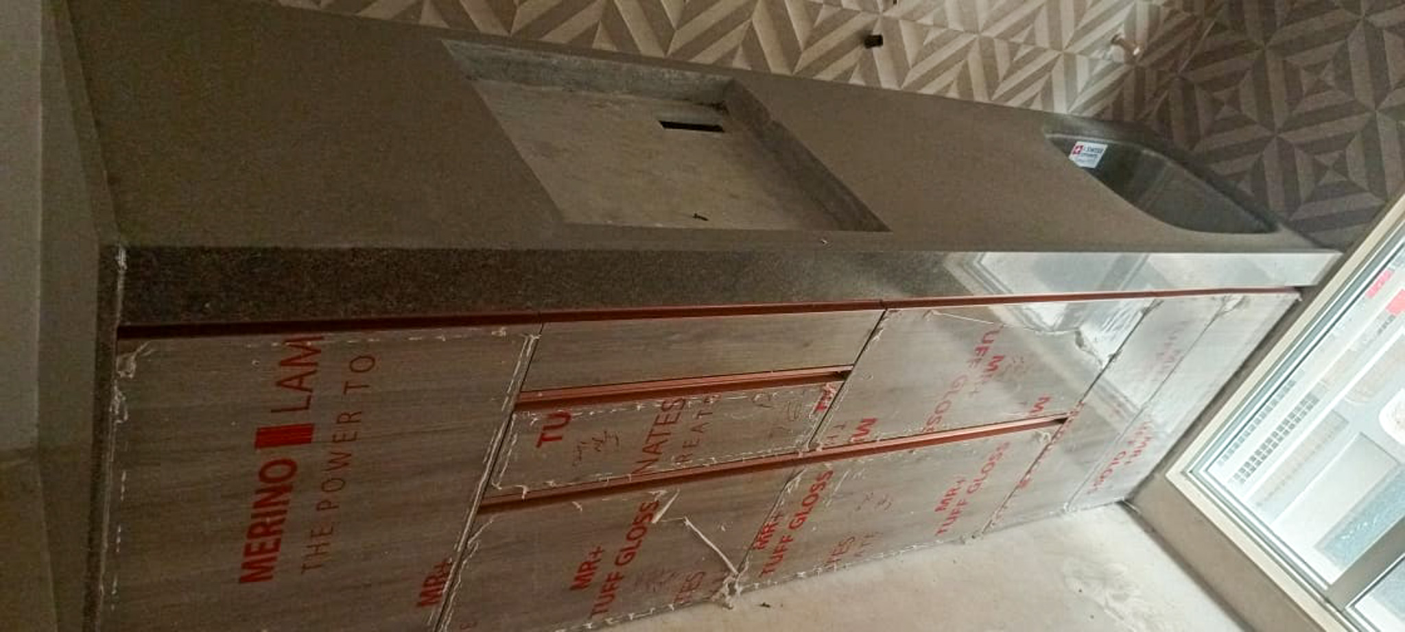 2 BHK Flat for sale in PLATINYM LIFE B WING, Near D N Nagar Metro Station Mumbai — photo 8