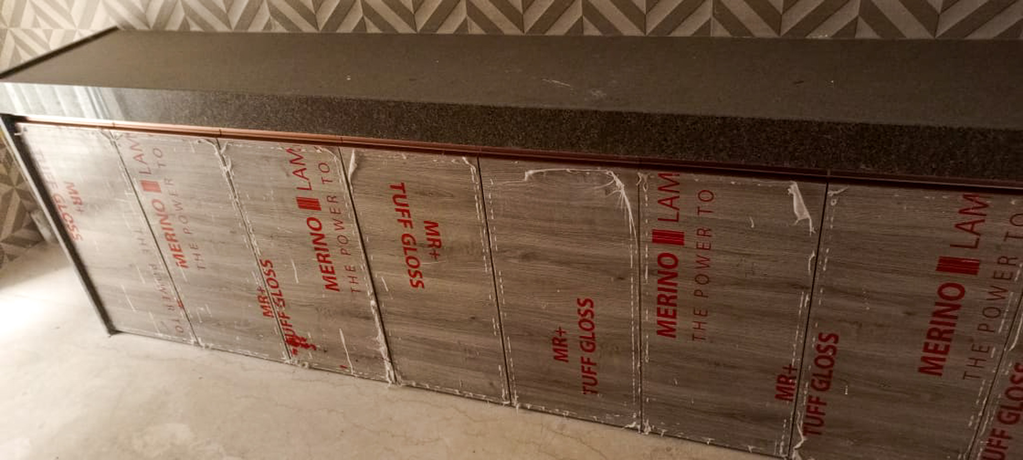2 BHK Flat for sale in PLATINYM LIFE B WING, Near D N Nagar Metro Station Mumbai — photo 7