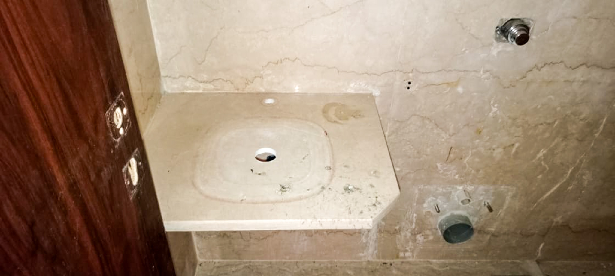 2 BHK Flat for sale in PLATINYM LIFE B WING, Near D N Nagar Metro Station Mumbai — photo 24