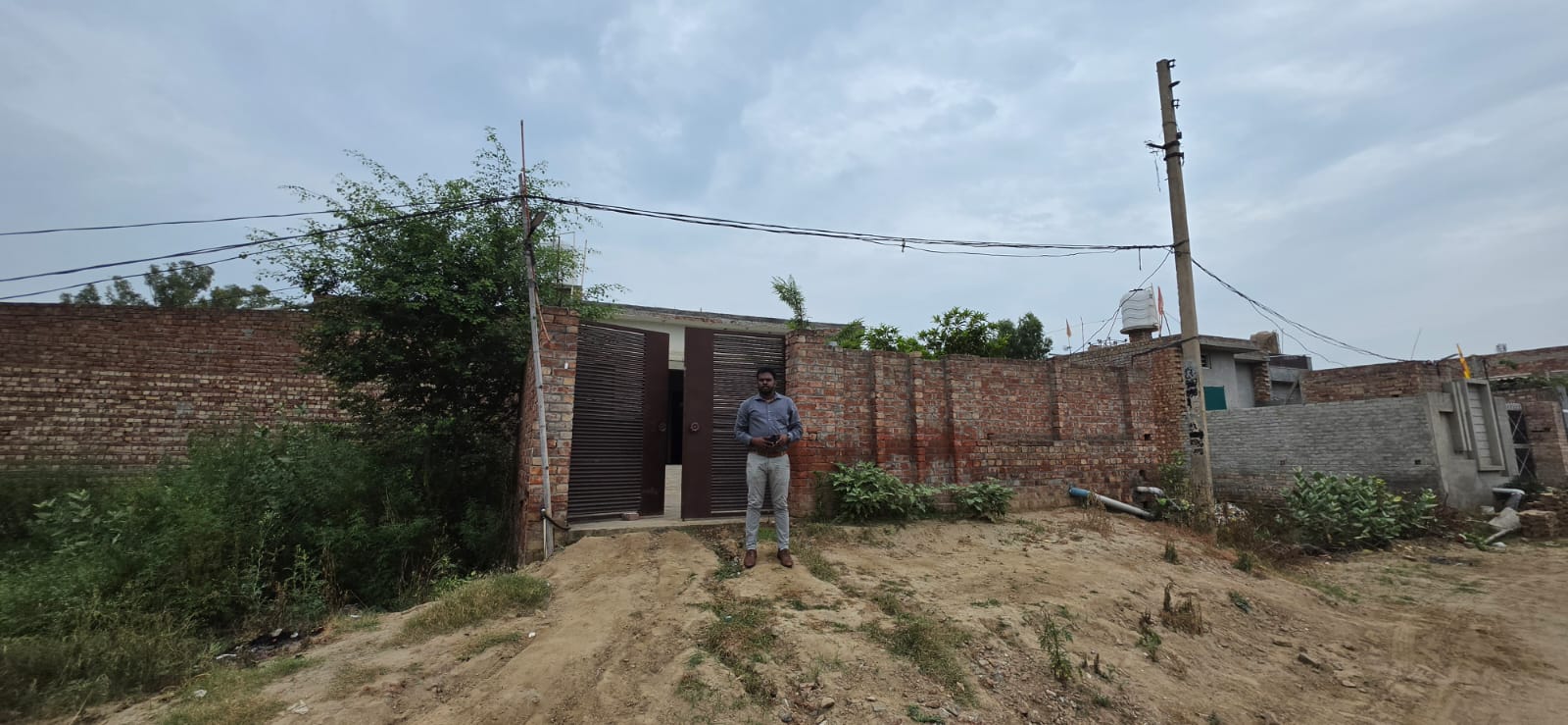 200.1 square yard Individual House for sale in Lehragaga