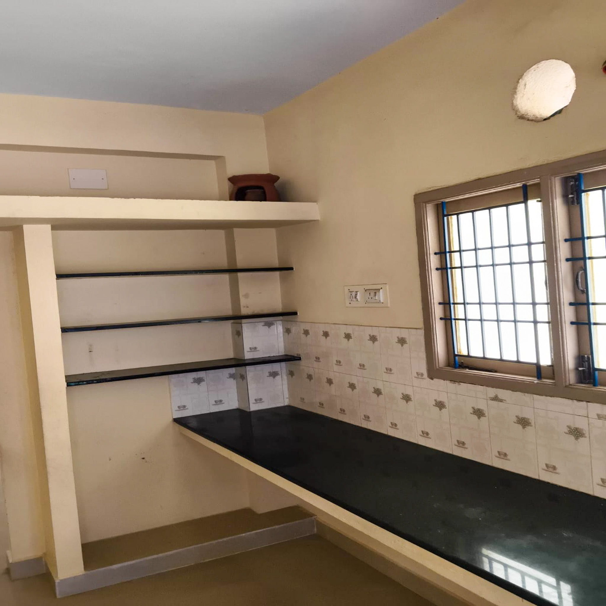 2 BHK Flat for sale in Kumaran Avenue, Adhanoor Maraimalai Nagar — photo 9