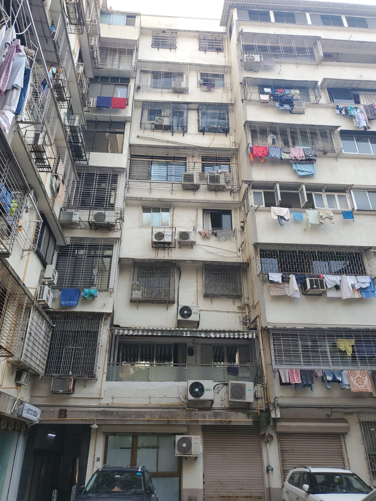 1 BHK Flat for sale in NAVNEET CHSL, GRANT ROAD EAST Mumbai — photo 2