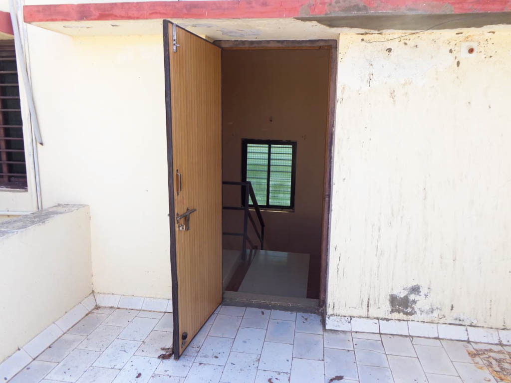 4 BHK Individual House for sale in Sahajanand Park Land, Middle Class Locality. Property is located in Mirzapar Village. Bhuj — photo 11
