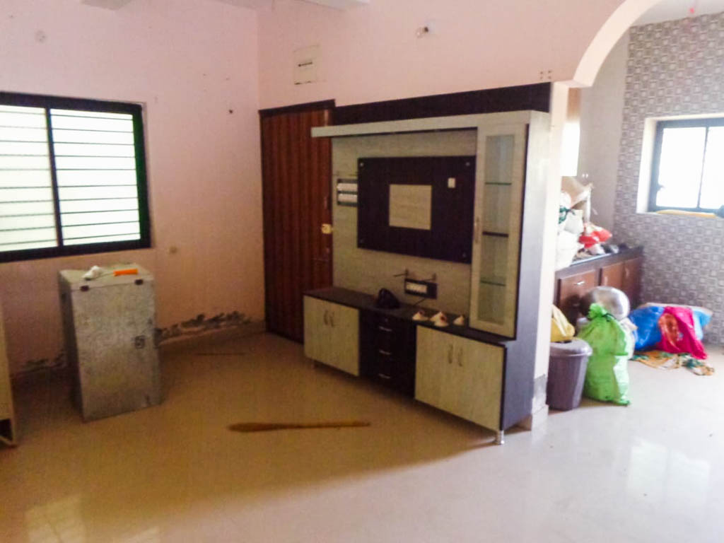 4 BHK Individual House for sale in Sahajanand Park Land, Middle Class Locality. Property is located in Mirzapar Village. Bhuj — photo 17