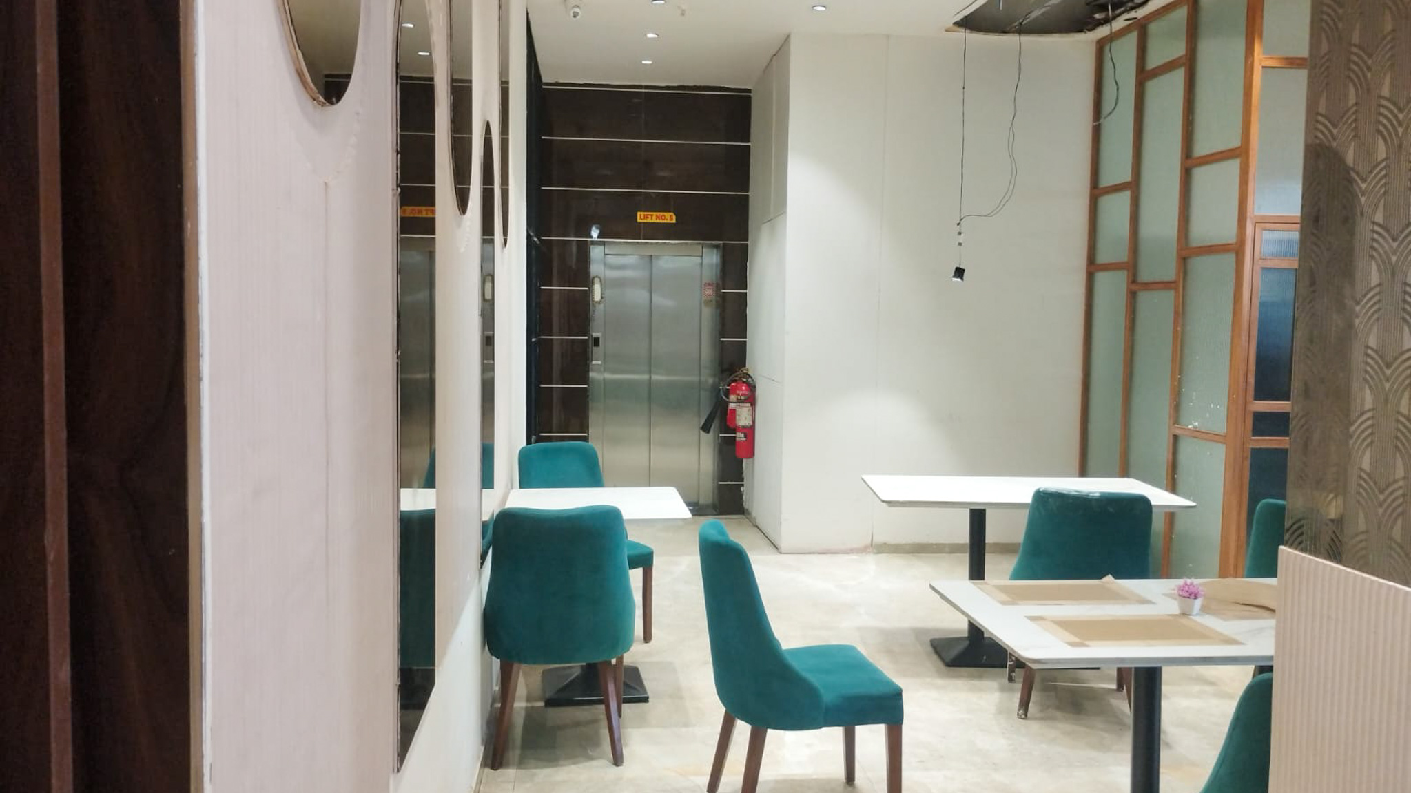 1531.08 square meter Hotel for sale in Scheme known as "SAI SAPPHIRE SQUARE", Chandkheda, Gandhinagar-382424, Gujarat. Gandhinagar. — photo 10