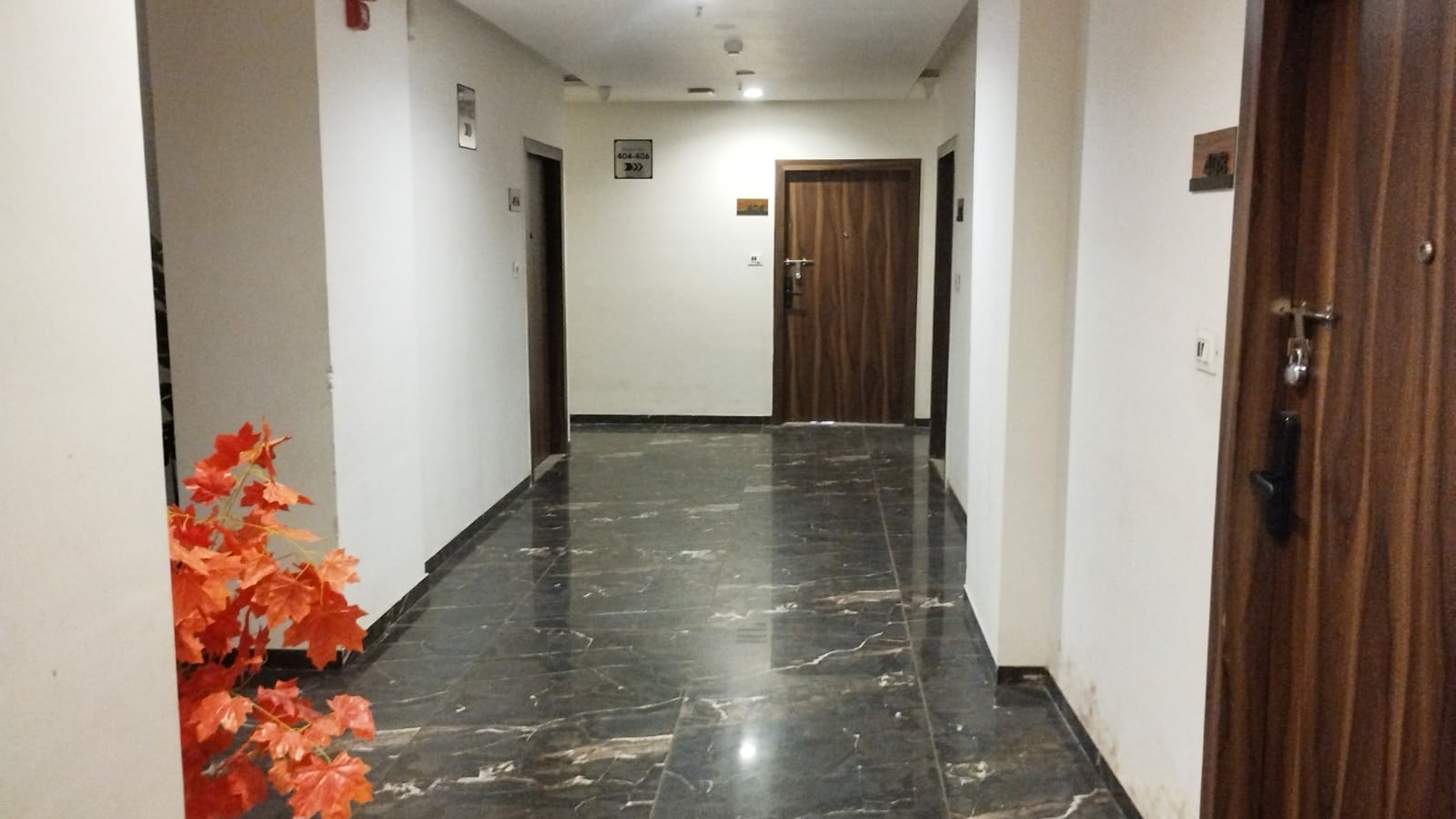 1531.08 square meter Hotel for sale in Scheme known as "SAI SAPPHIRE SQUARE", Chandkheda, Gandhinagar-382424, Gujarat. Gandhinagar. — photo 2