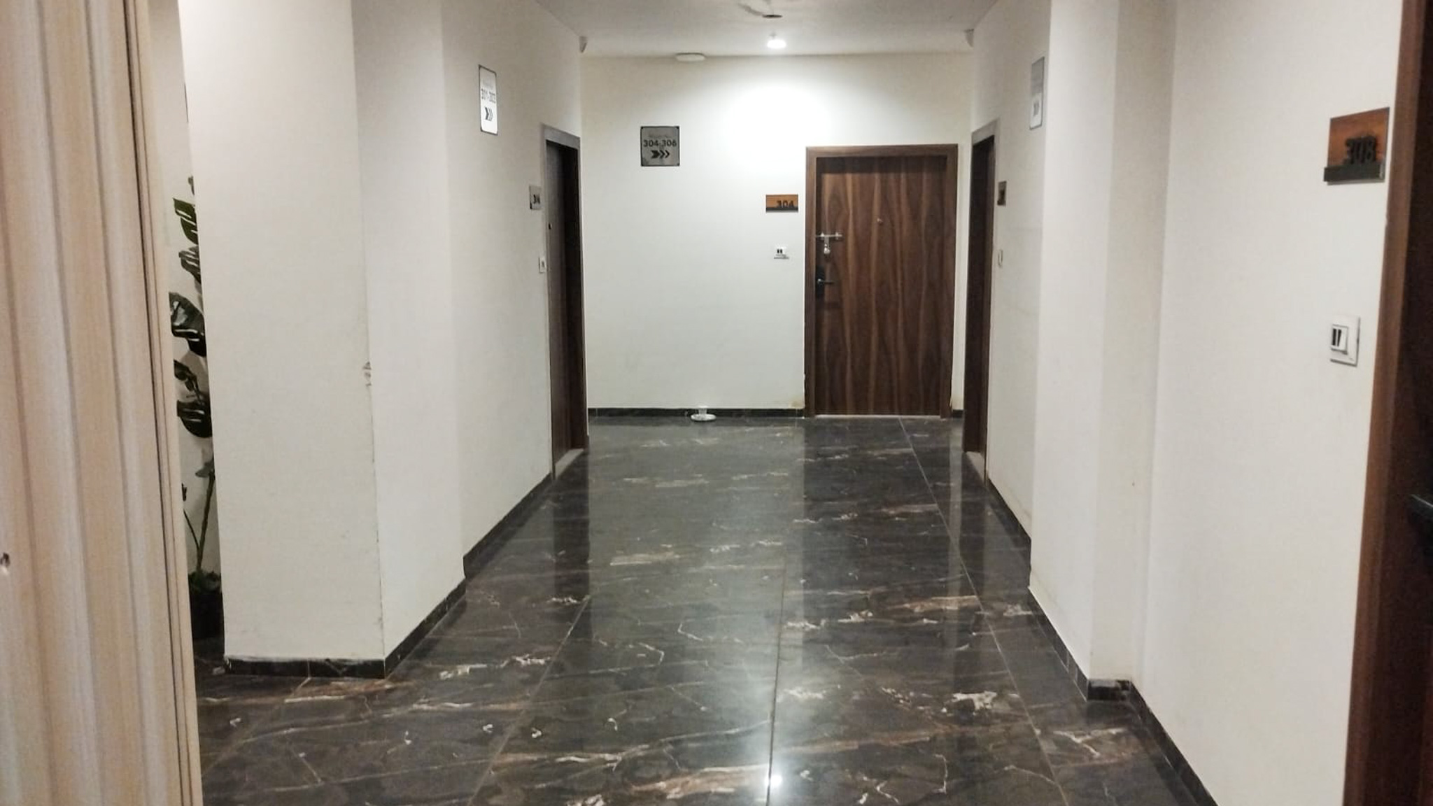 1531.08 square meter Hotel for sale in Scheme known as "SAI SAPPHIRE SQUARE", Chandkheda, Gandhinagar-382424, Gujarat. Gandhinagar. — photo 4