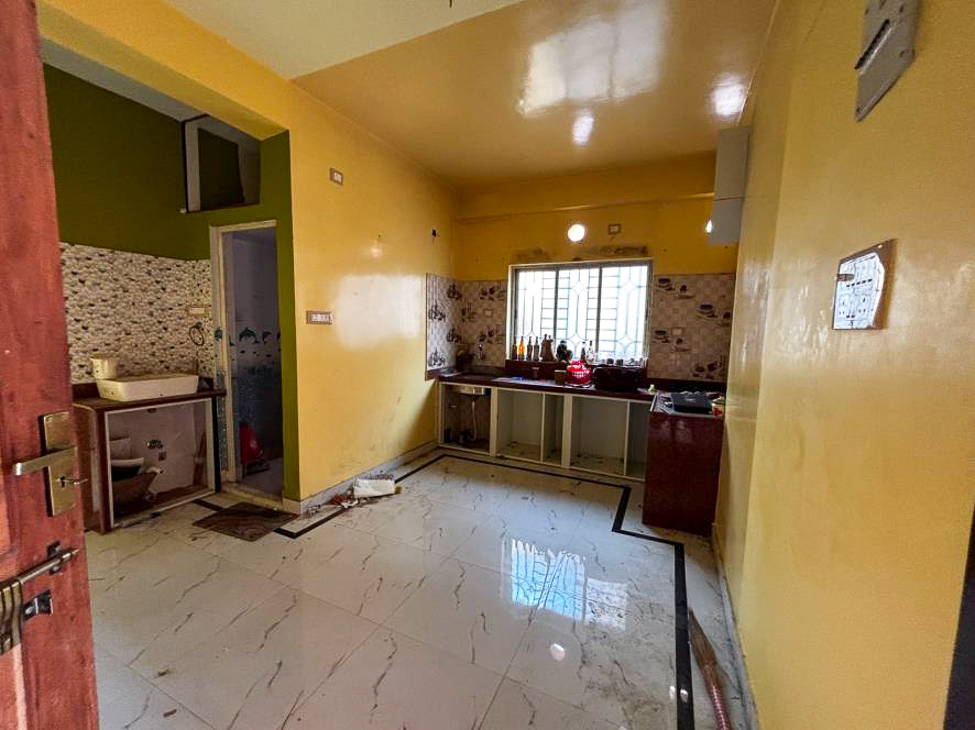 1004 square feet Flat for sale in MAA ABASAN, DUMDUM Kolkata — photo 11
