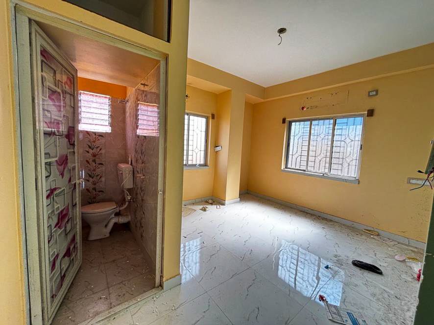 1004 square feet Flat for sale in MAA ABASAN, DUMDUM Kolkata — photo 8