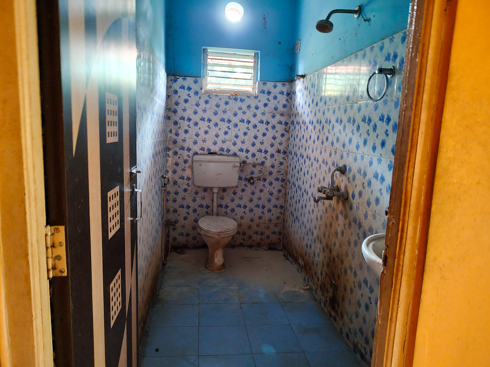 768 square feet Flat for sale in GARDEN REACH Kolkata — photo 3